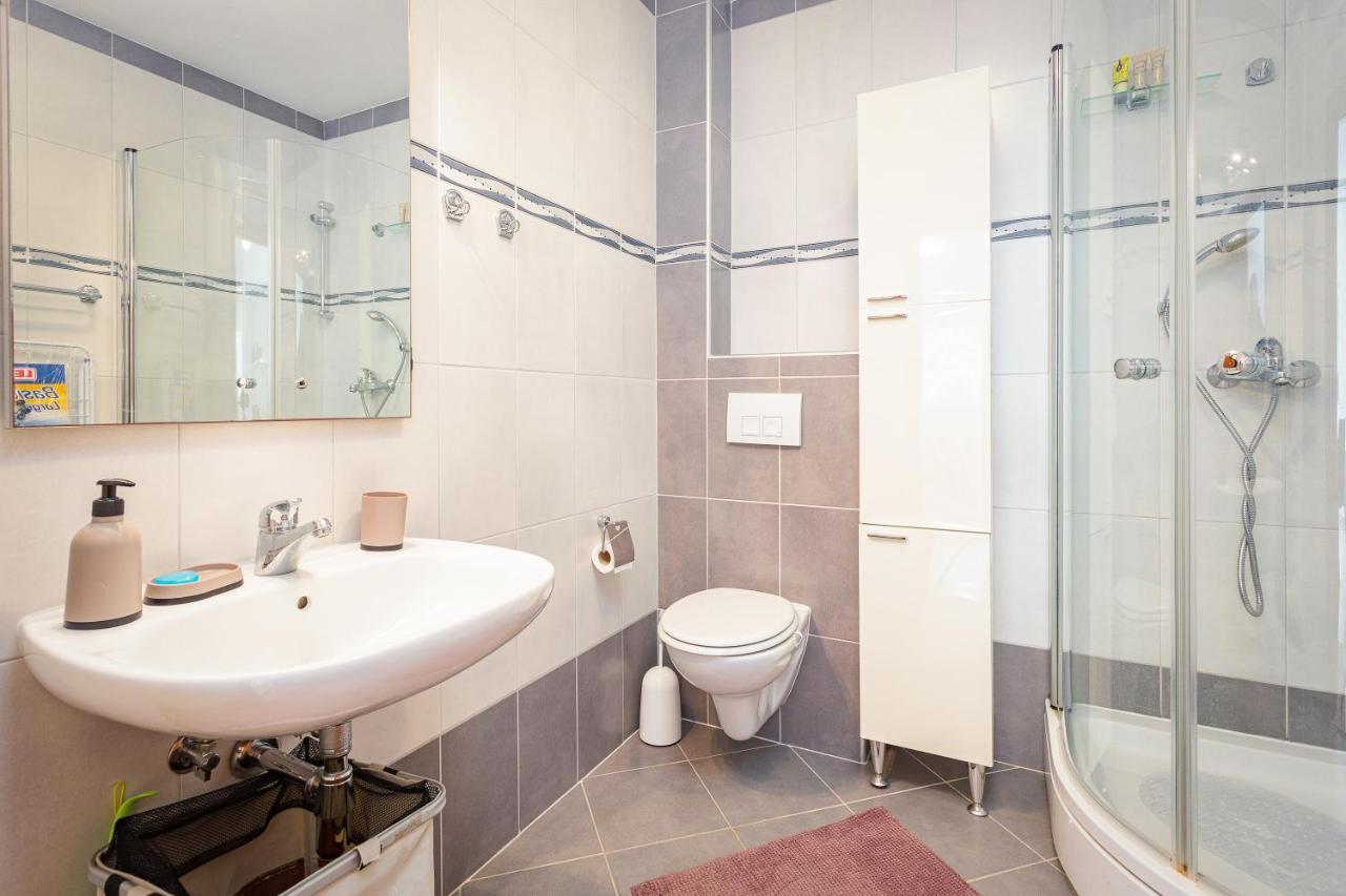 Seaside Apartment Lara บานโจเล ภายนอก รูปภาพ